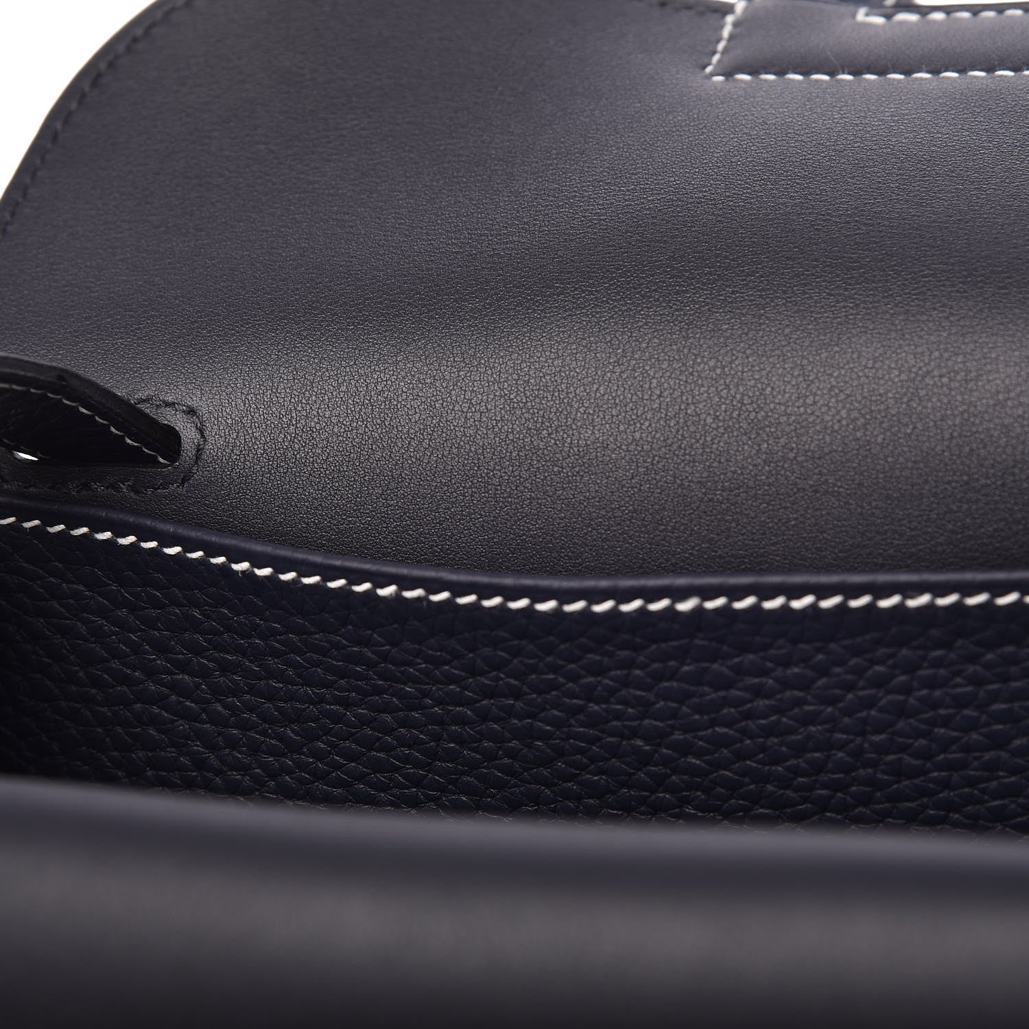 Hermes Taurillon Clemence Halzan 31 GM Bleu Nuit 9 of 16