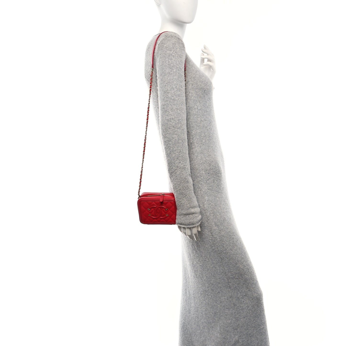 Caviar Quilted Filigree Vanity Clutch With Chain Red