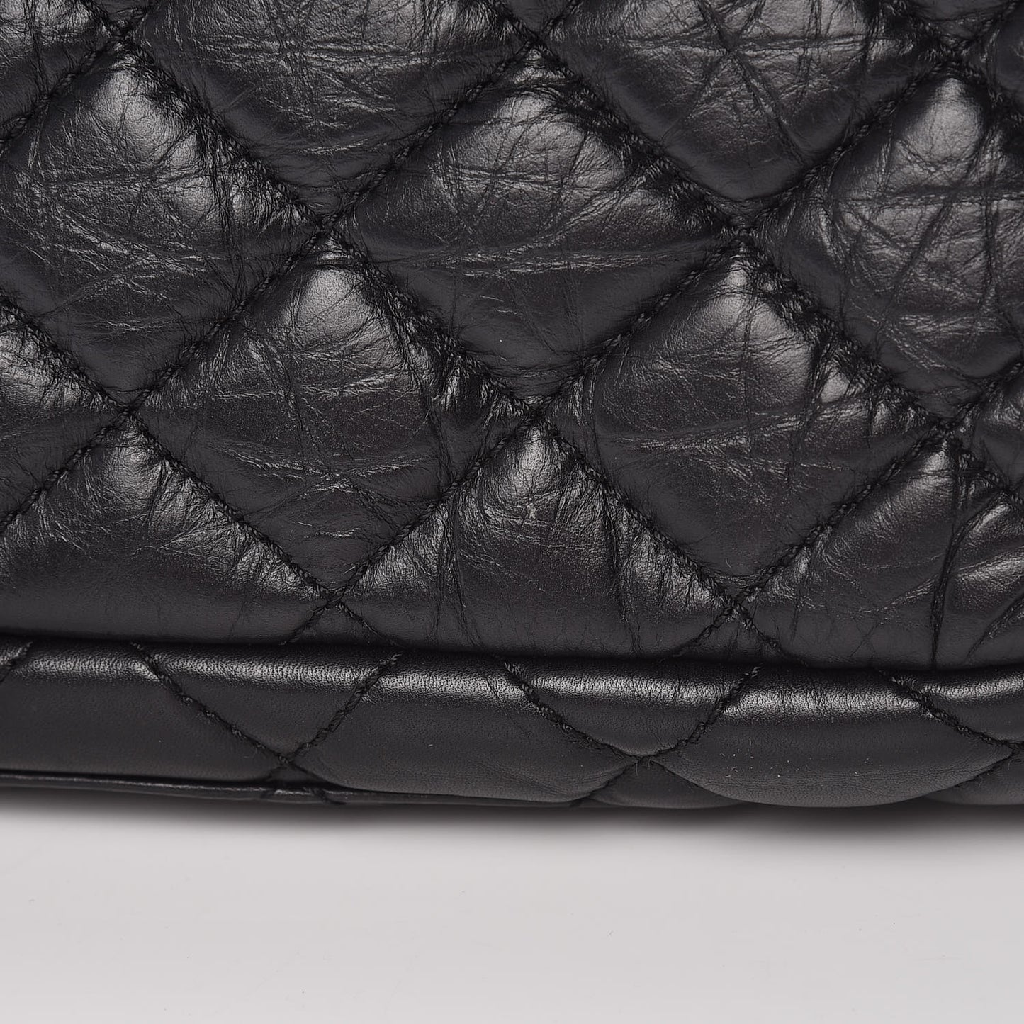 Aged Calfskin Quilted Medium Reissue Camera Case Black
