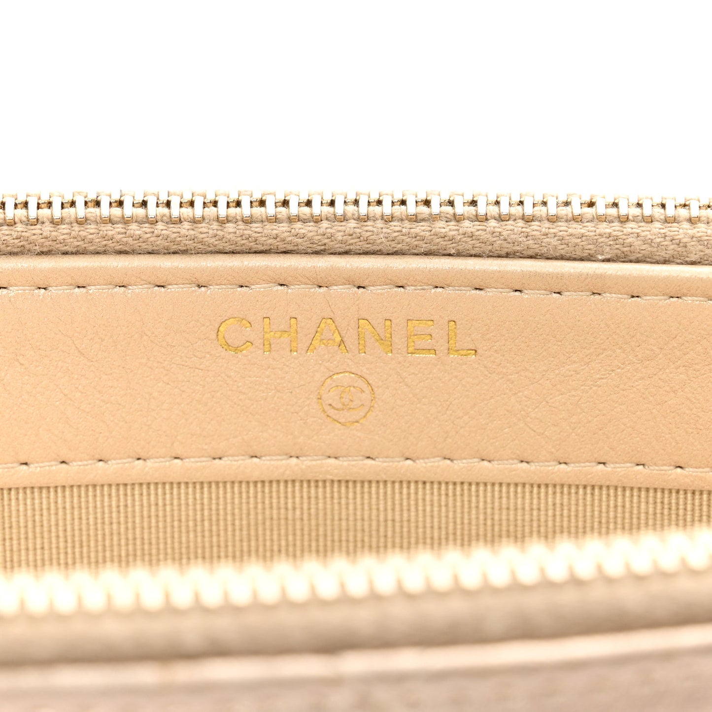 Metallic Lambskin Quilted Small Clutch With Chain Gold