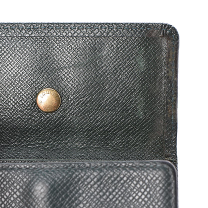 Louis Vuitton Taiga 4 Key Multicles Holder Epicea 8 of 8