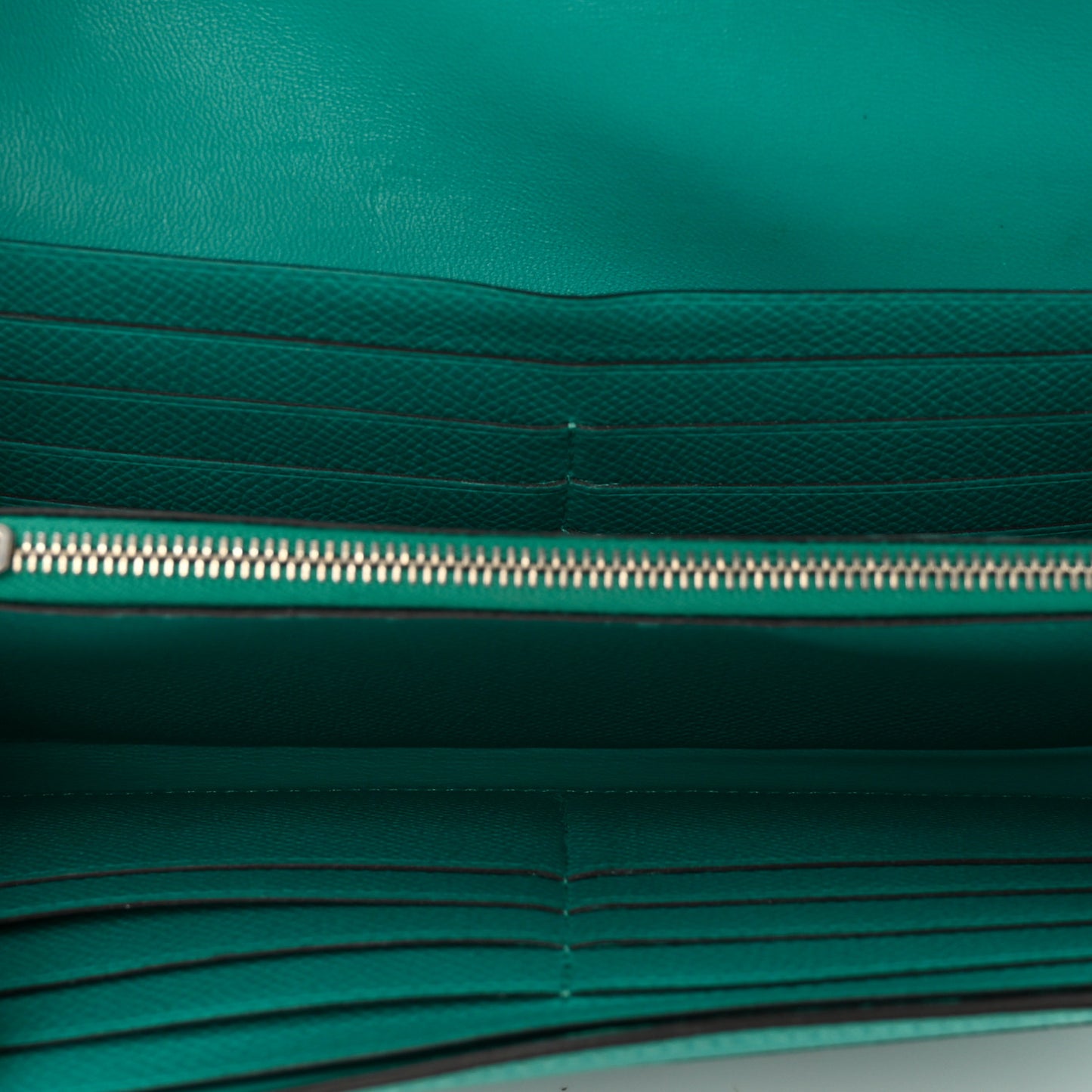 Epsom Enamel Constance Long Wallet Bleu Paon