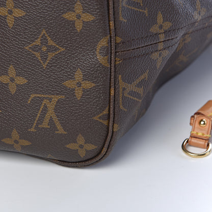 Louis Vuitton Monogram Neverfull MM 12 of 18