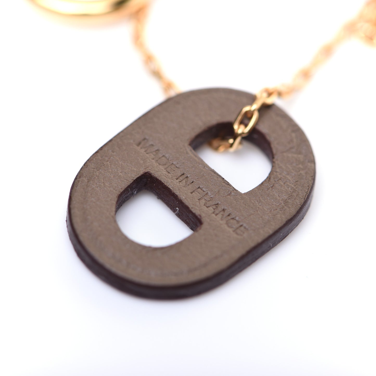 Swift O'Maillon Pendant Necklace Etoupe