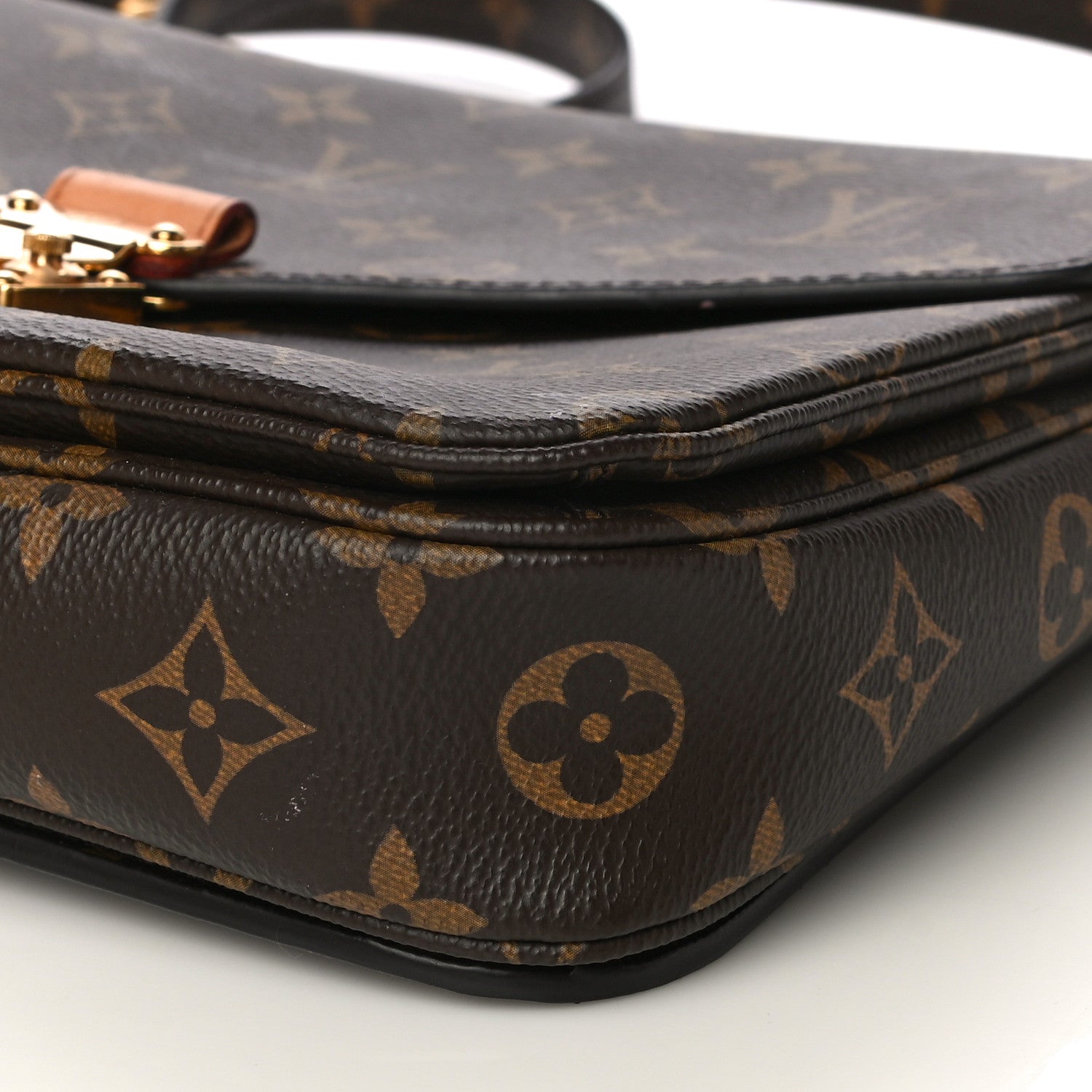 Louis Vuitton Monogram Pochette Metis 10 of 22