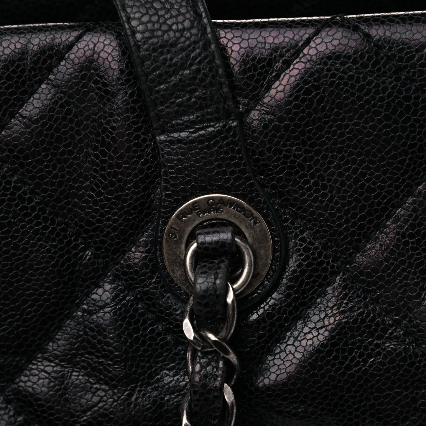 Crumpled Grained Calfskin Quilted CC Crave Tote Black