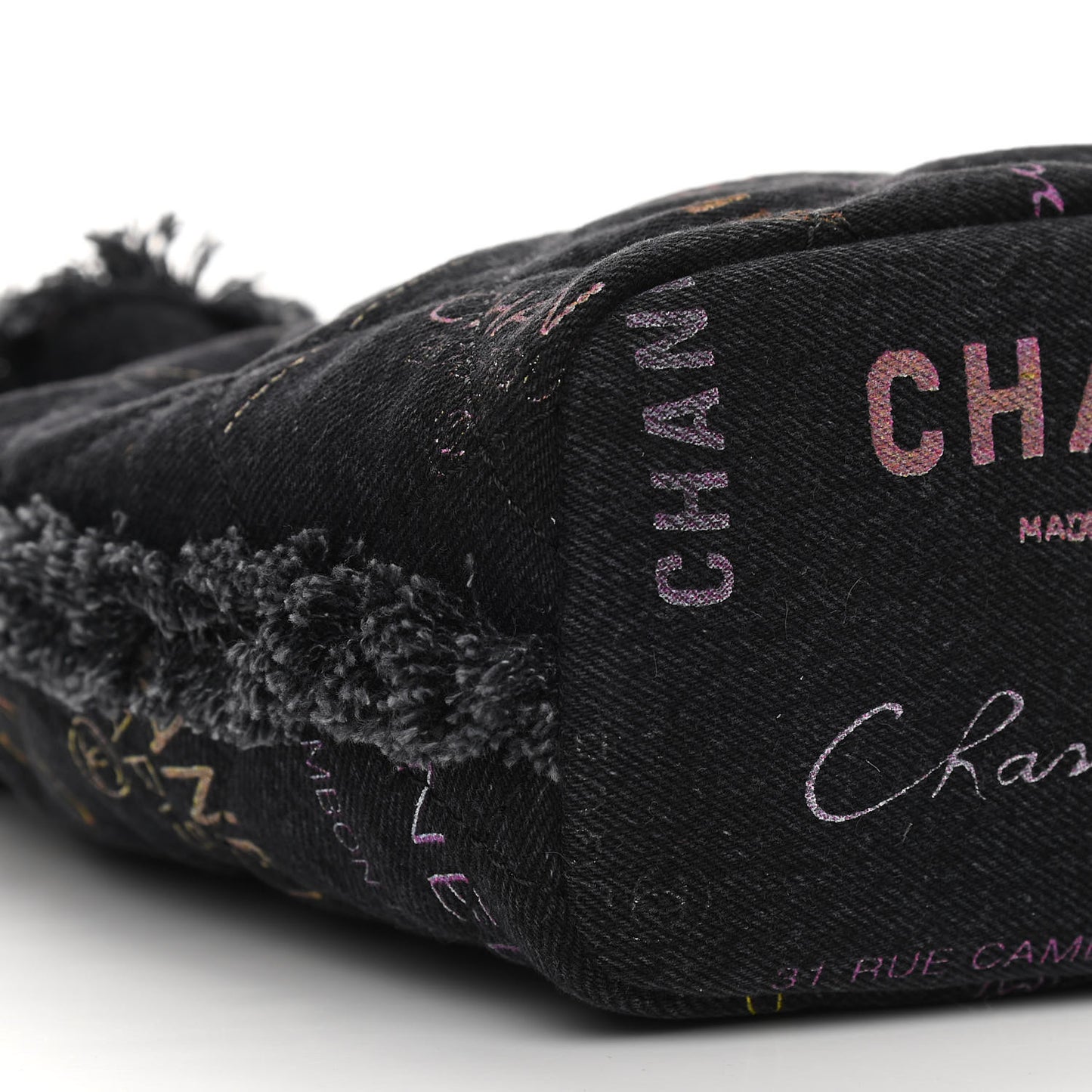 Denim Quilted Mood Bucket With Chain Black Multicolor