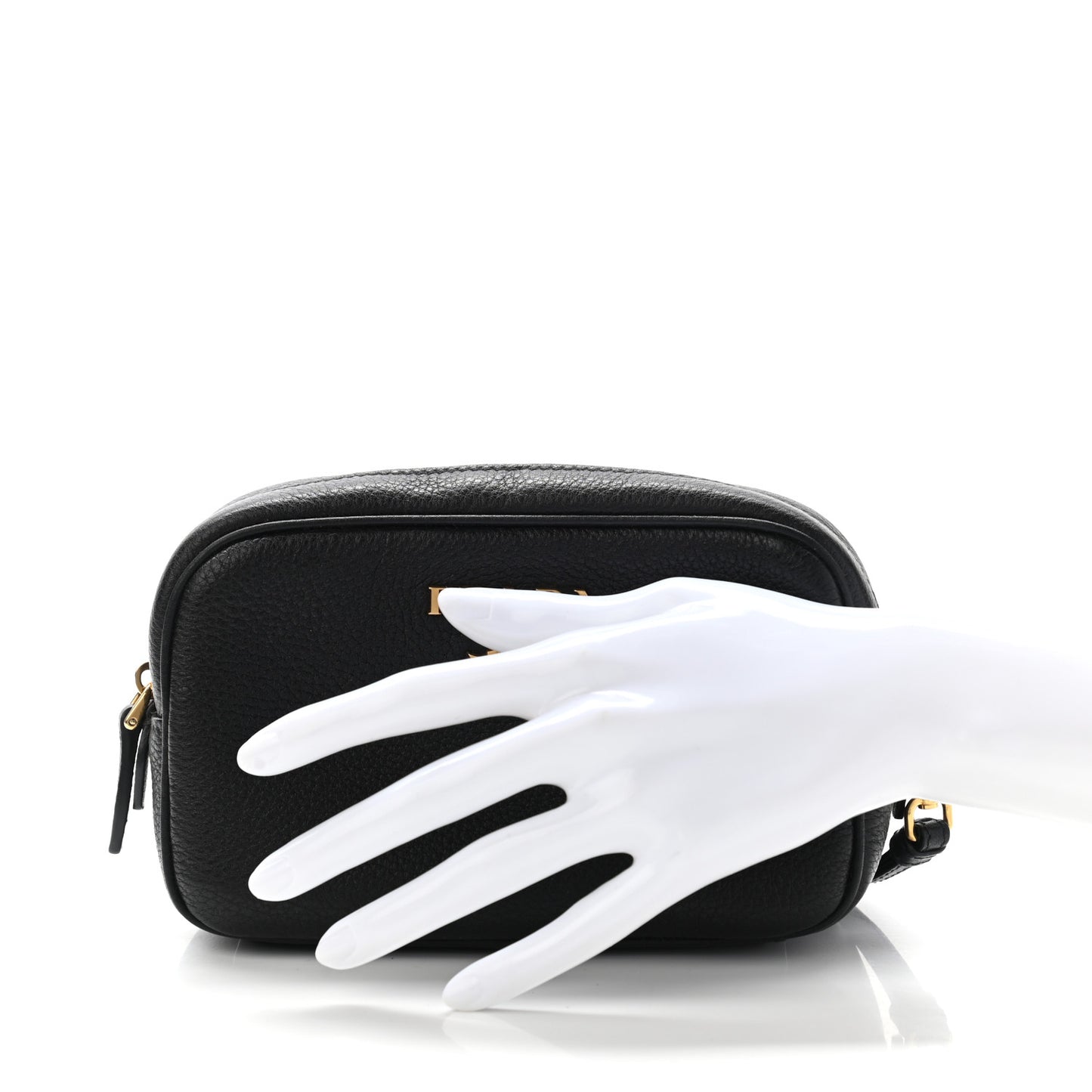 Vitello Daino Wristlet Black