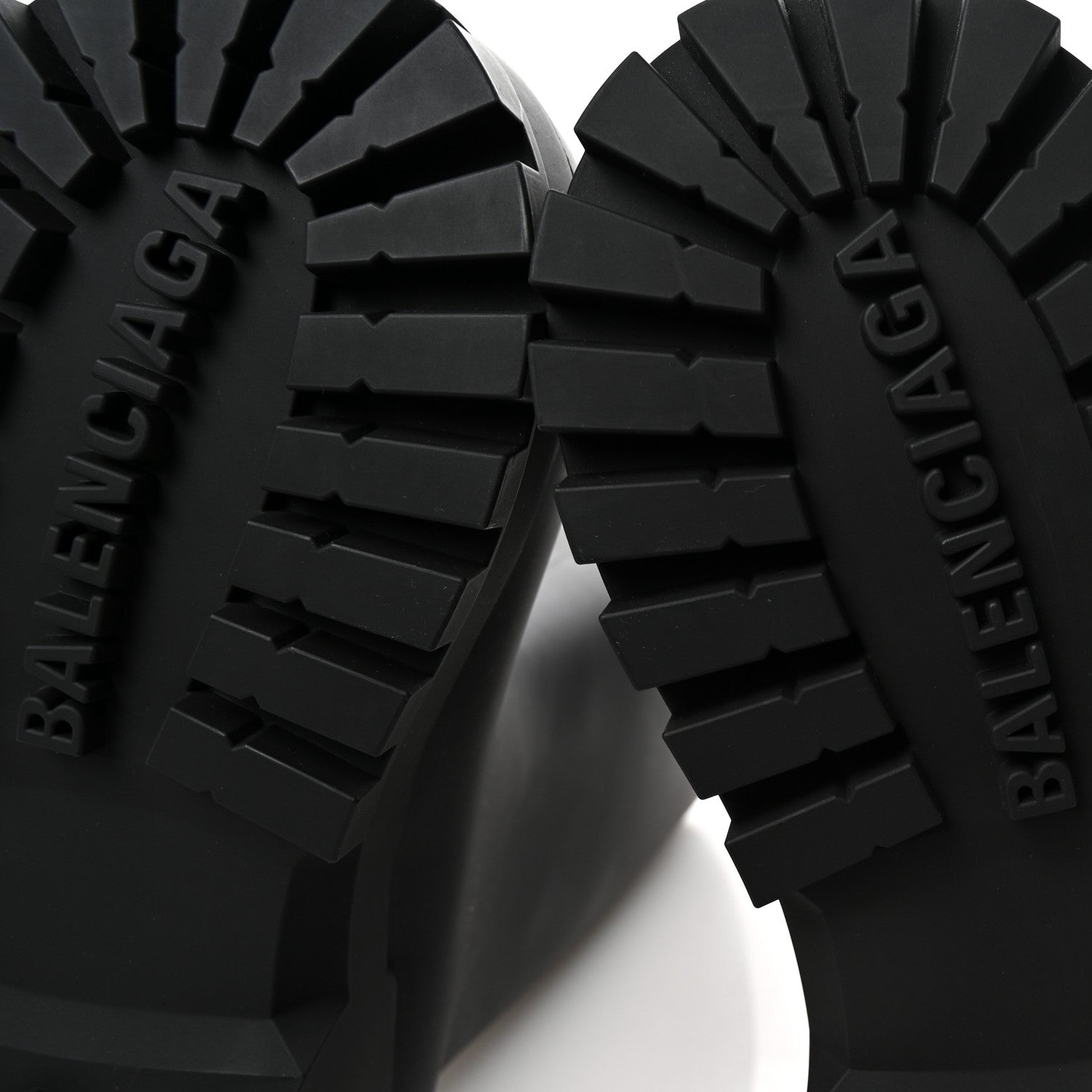 Balenciaga Rubber Bulldozer Rain Boots 39 Black 7 of 9