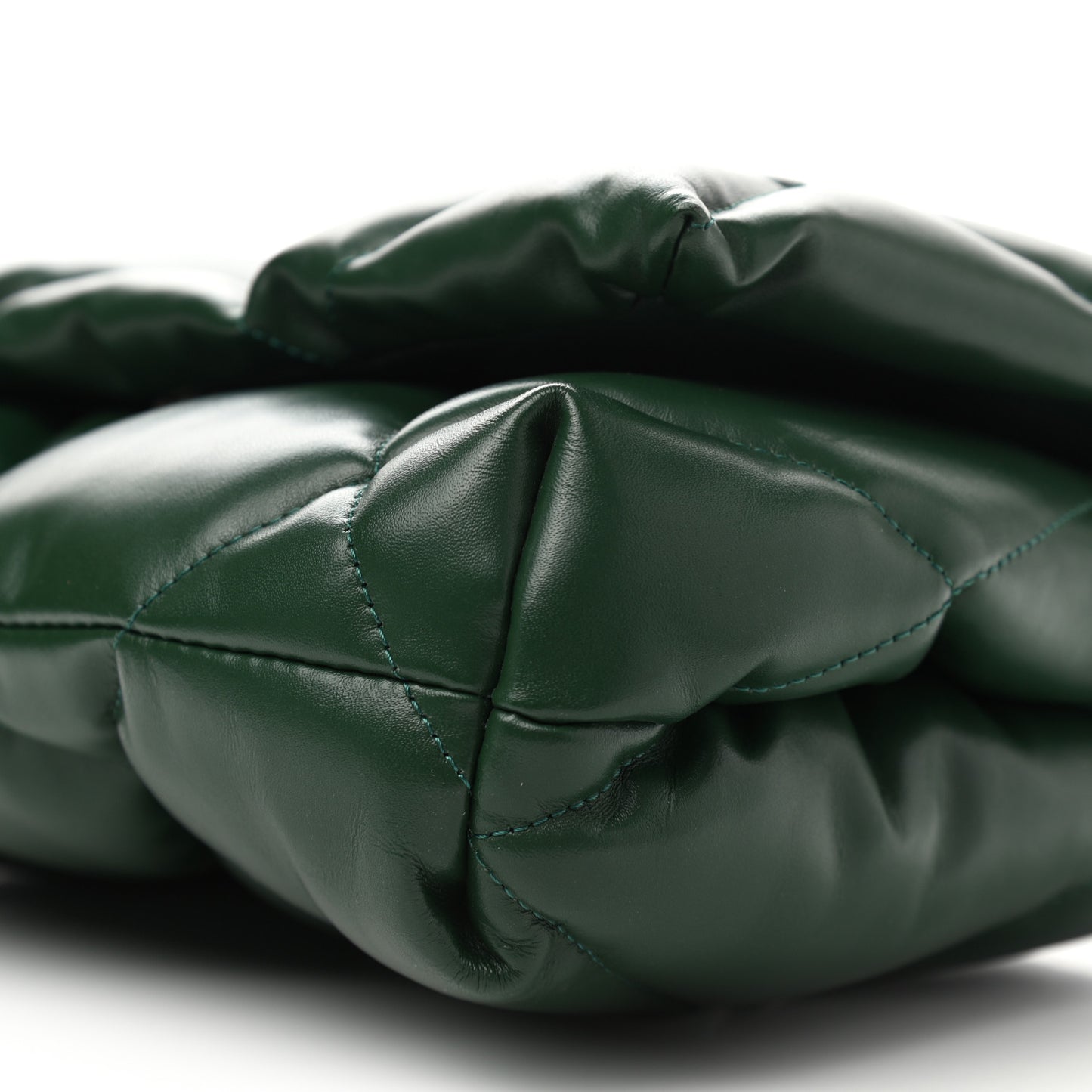 Nappa Calfskin Quilted Touch B Puffy Clutch Forest Green