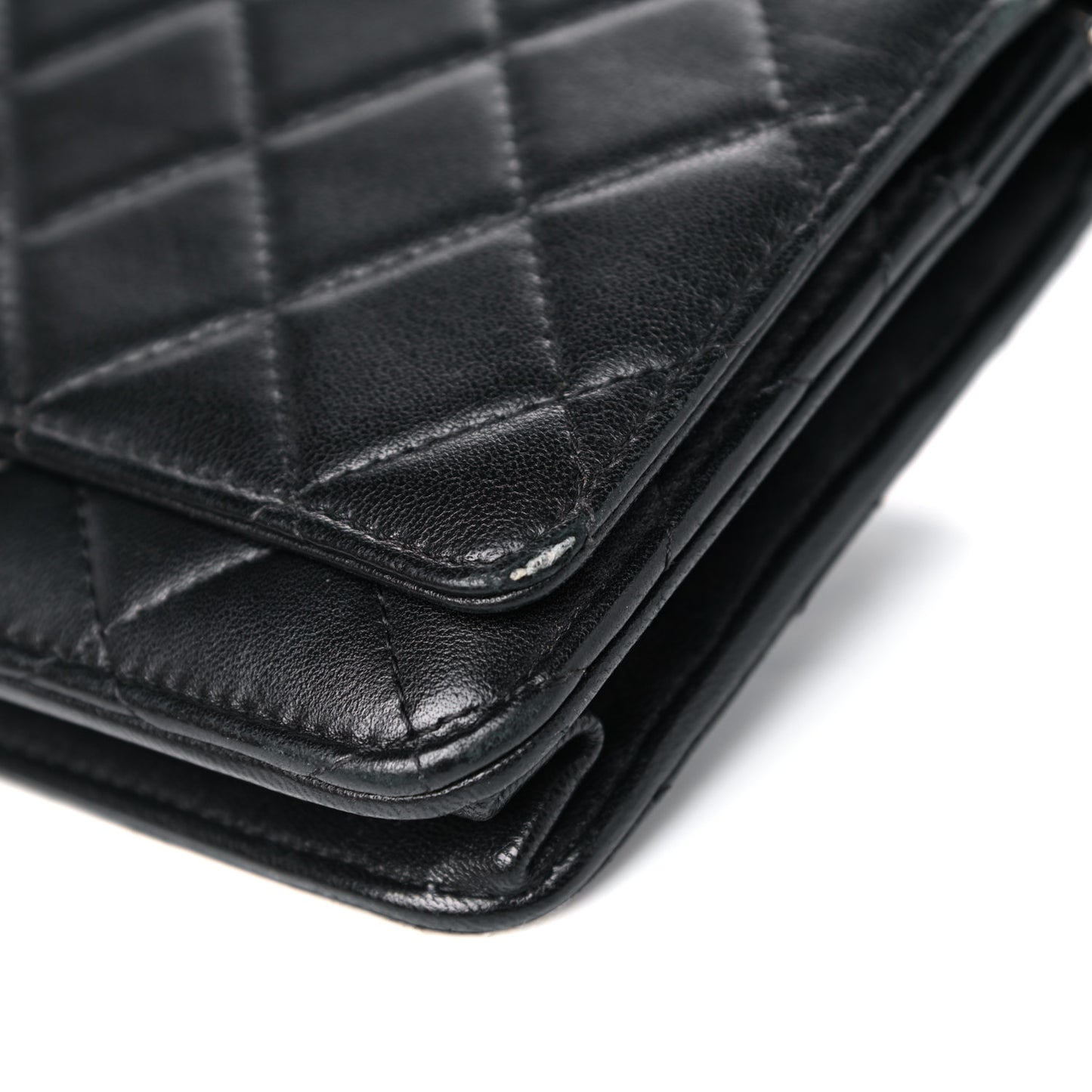 Lambskin Quilted Wallet On Chain WOC Black