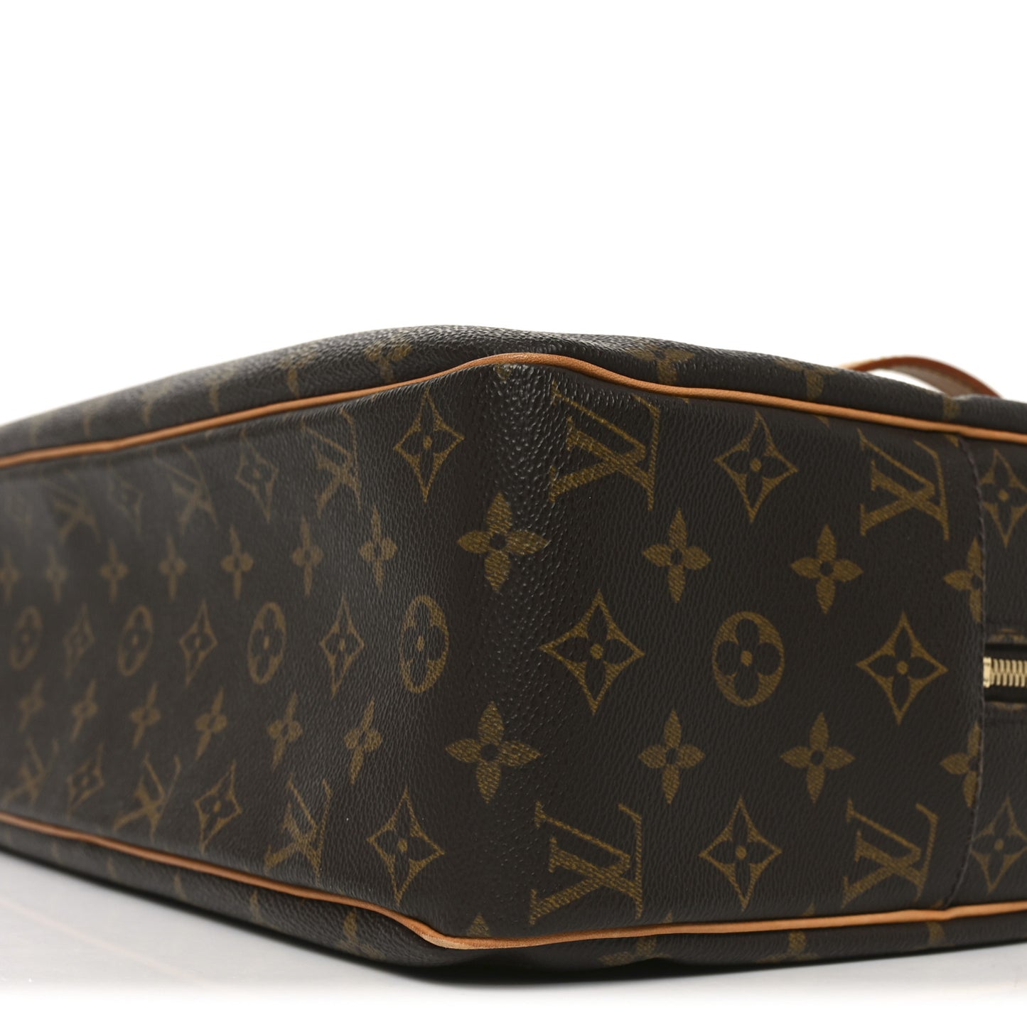 Monogram Cite GM