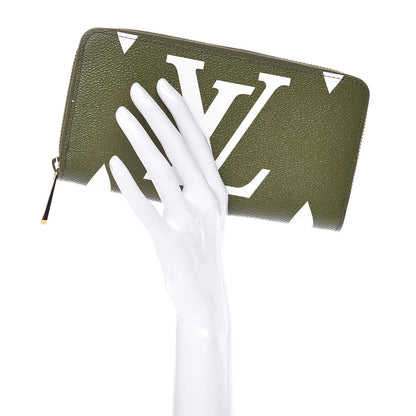 Louis Vuitton Monogram Giant Zippy Wallet Kaki White 2 of 7