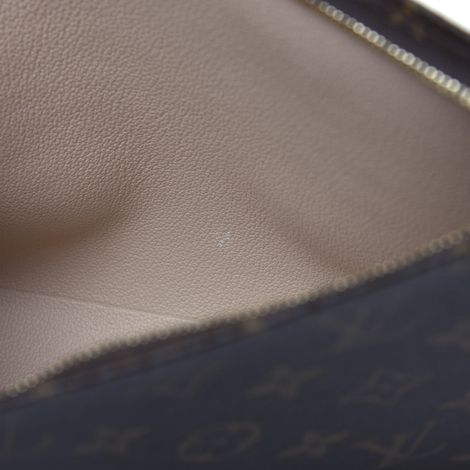 Louis Vuitton Monogram Toiletry Pouch 26 9 of 10