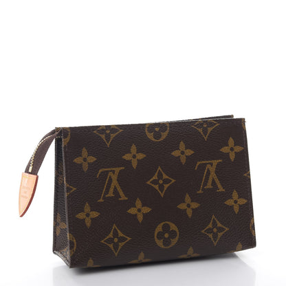 Louis Vuitton Monogram Toiletry Pouch 15 3 of 7