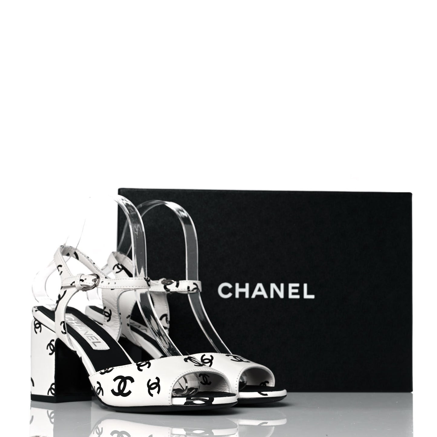 Lambskin Printed Coco Beach Sandals 37 White Black