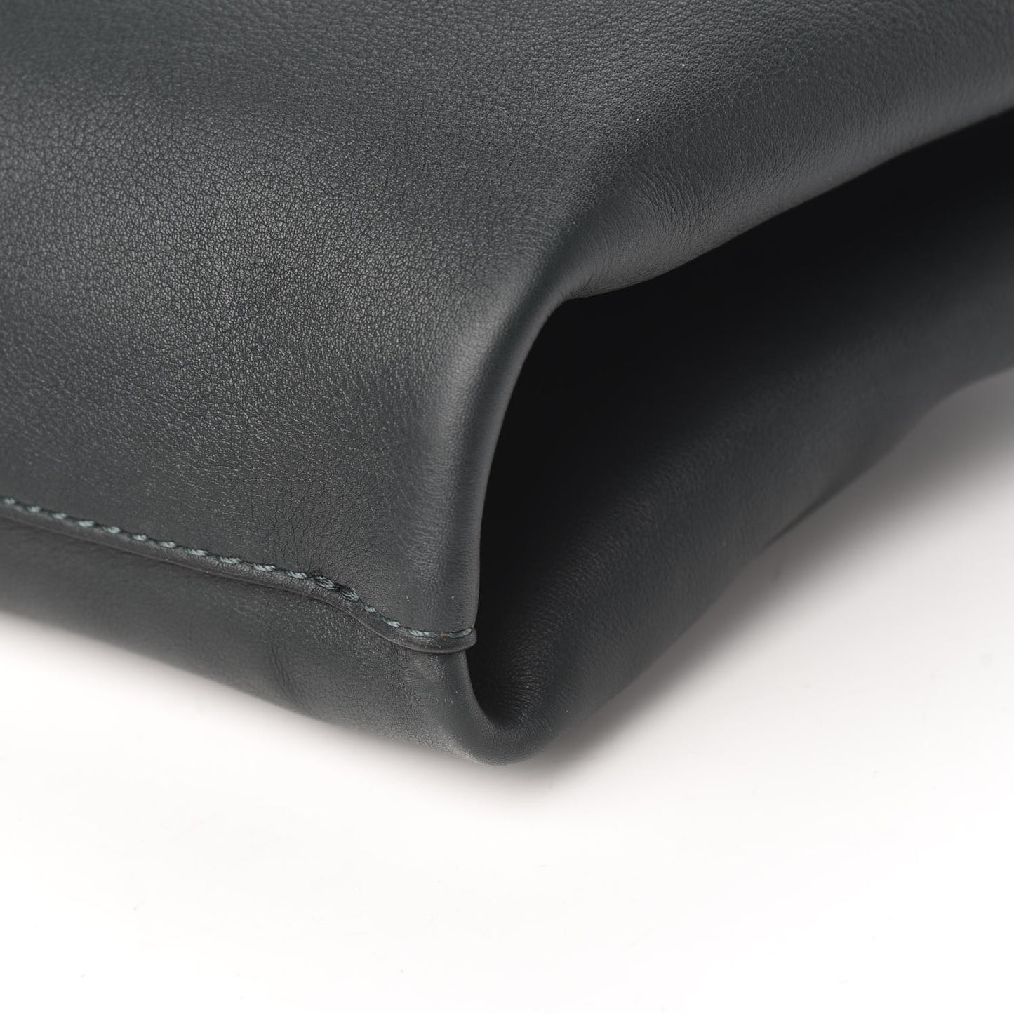 Calfskin Medium Grommet Hobo Dark Emerald