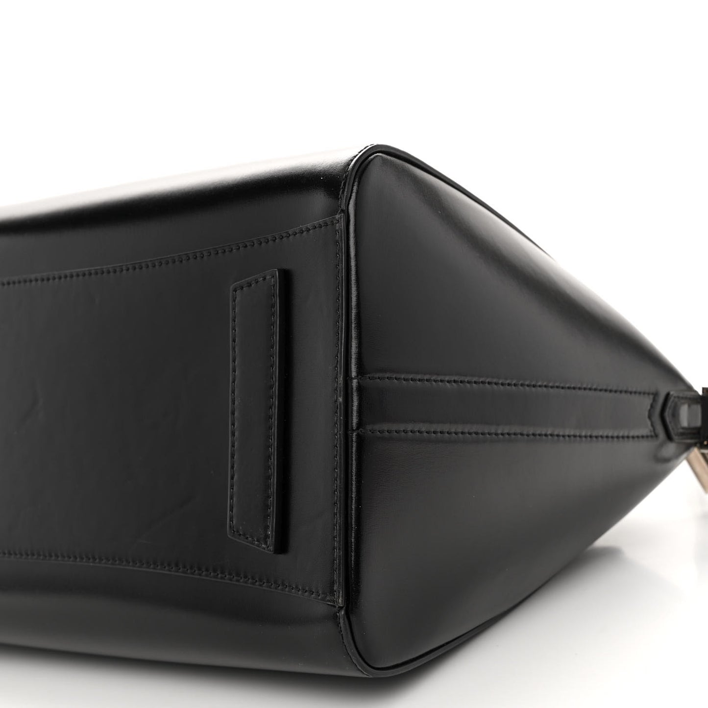 Shiny Lord Calfskin Medium Antigona Black