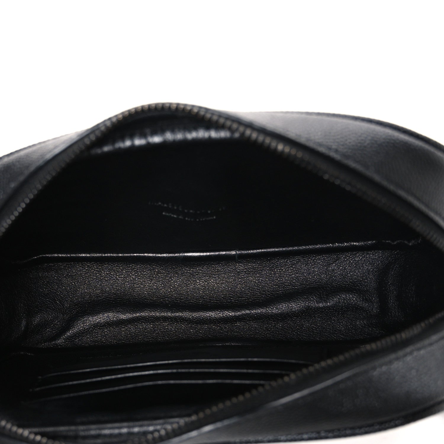 Saint Laurent Grain De Poudre Matelasse Monochrome Monogram Mini Lou Camera Bag Black 5 of 10