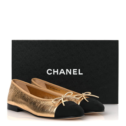 Chanel Metallic Calfskin Grosgrain Cap Toe CC Ballerina Flats 37.5 Gold 10 of 10