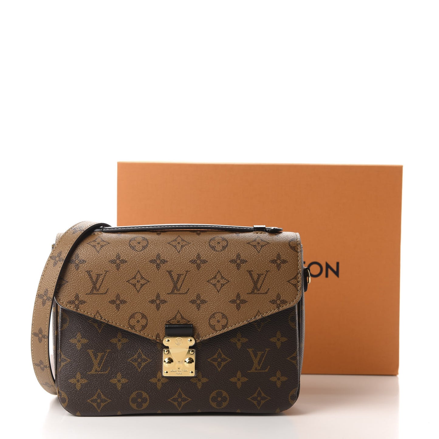 Reverse Monogram Pochette Metis