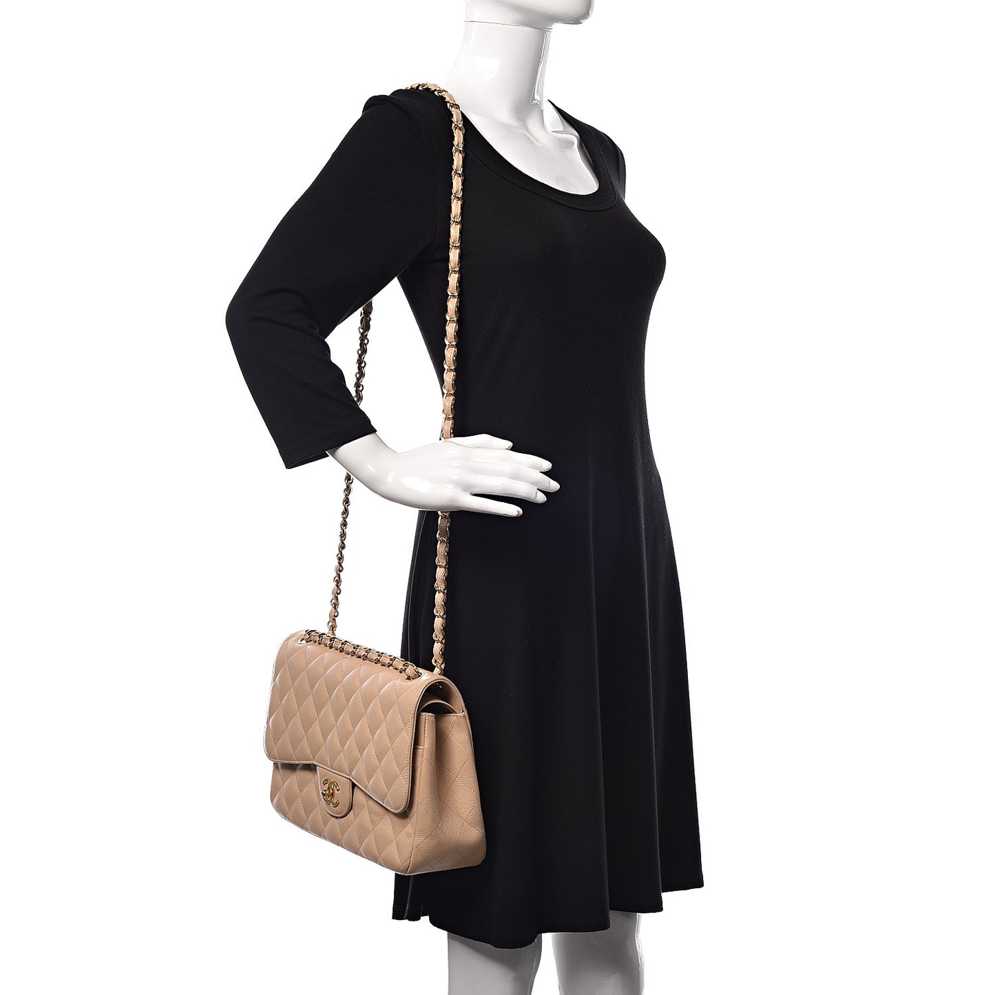 Caviar Quilted Jumbo Double Flap Beige Clair