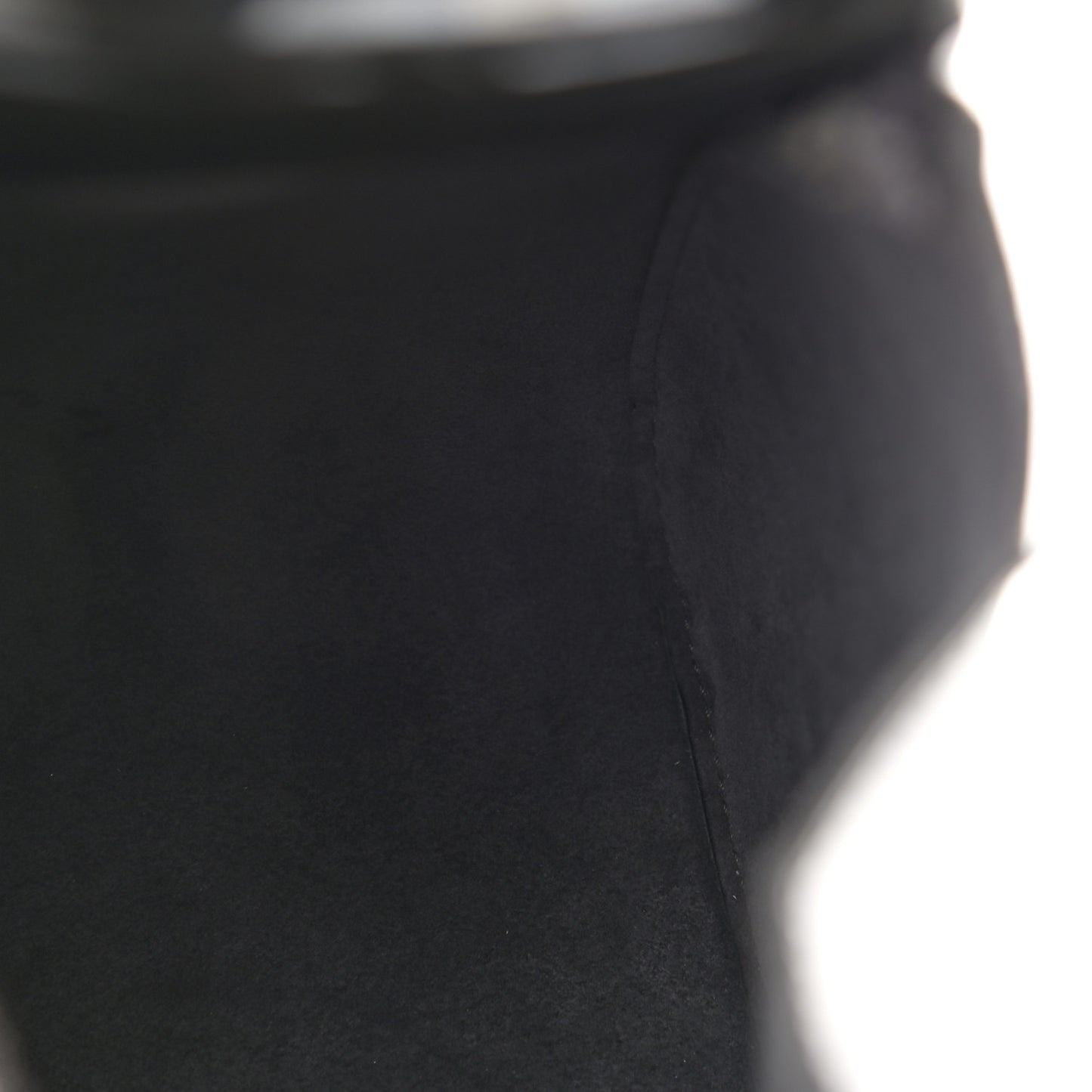Epi Minuit Black