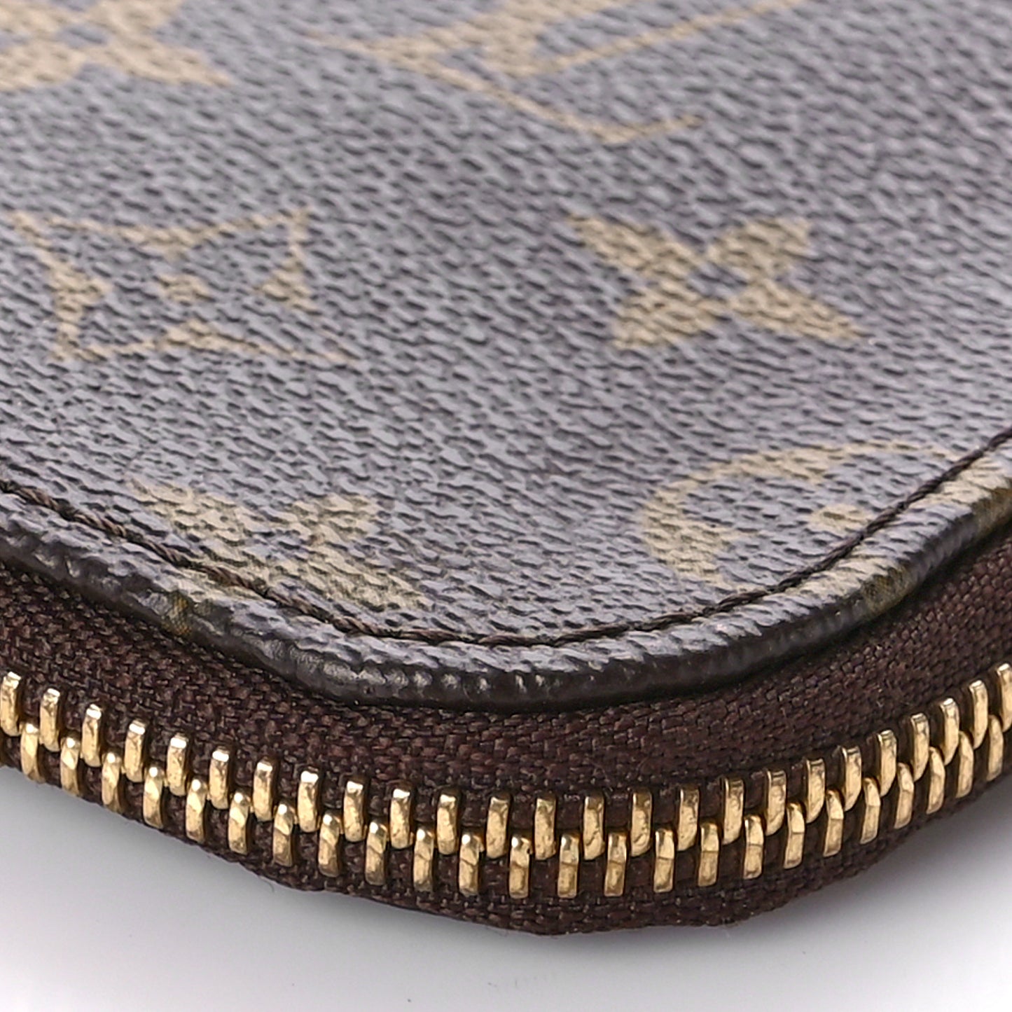 Monogram Poche Documents Portfolio Case 39