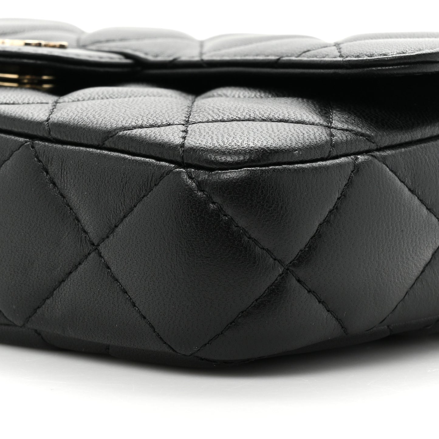 Lambskin Quilted Flap Phone Holder With Chain Black