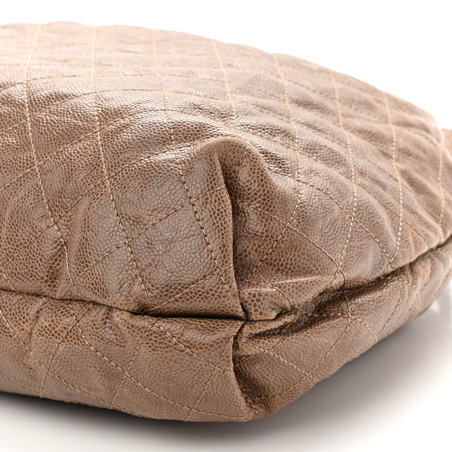 Distressed Glazed Caviar Quilted Large Elastic Tote Brown