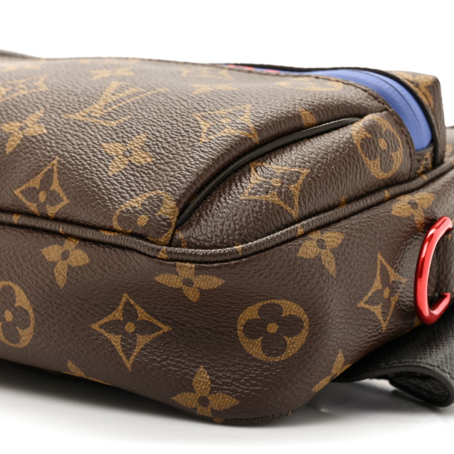 Louis Vuitton Monogram Outdoor Messenger PM 8 of 9