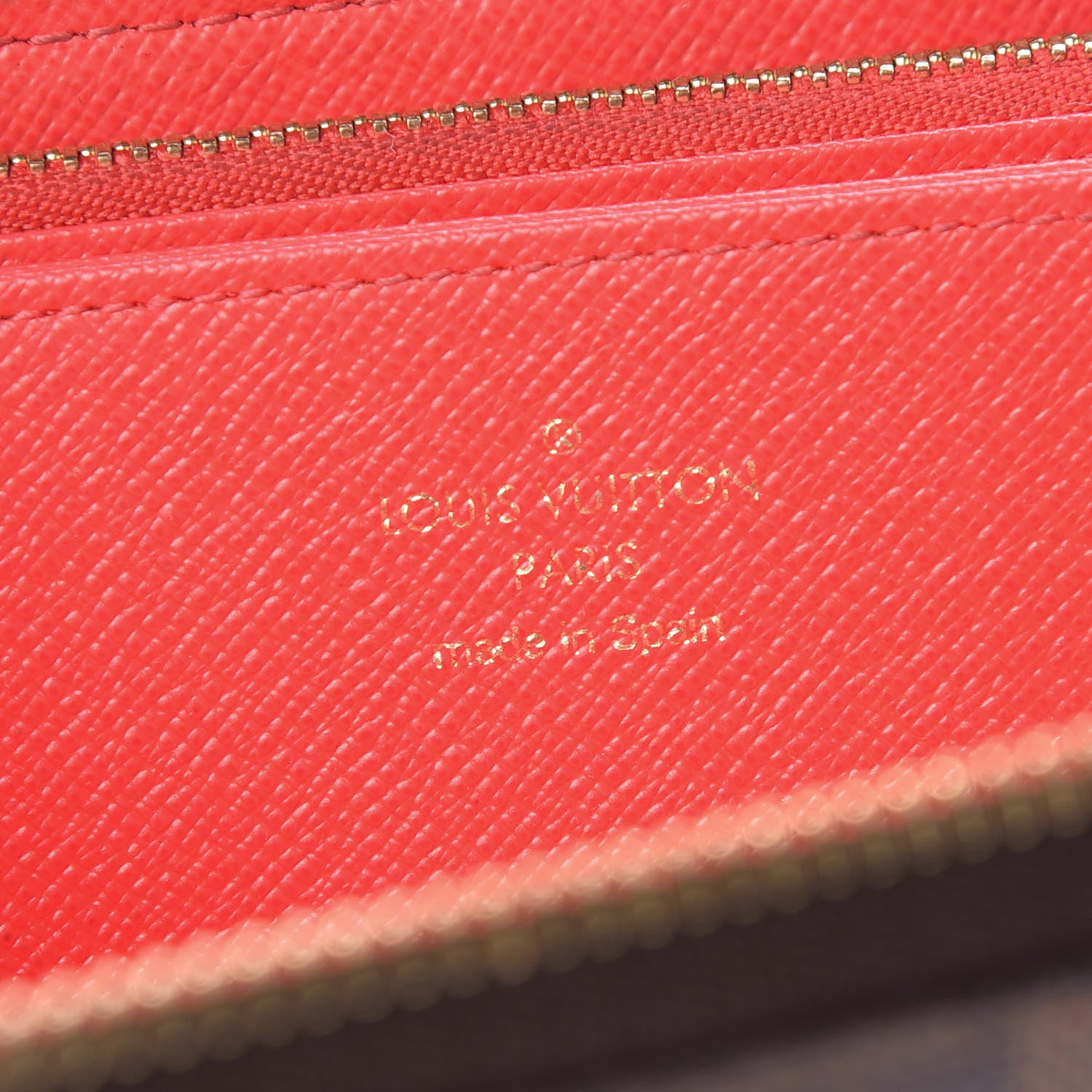 Louis Vuitton Damier Ebene 2016 Christmas Animation Zippy Wallet Rouge 6 of 8