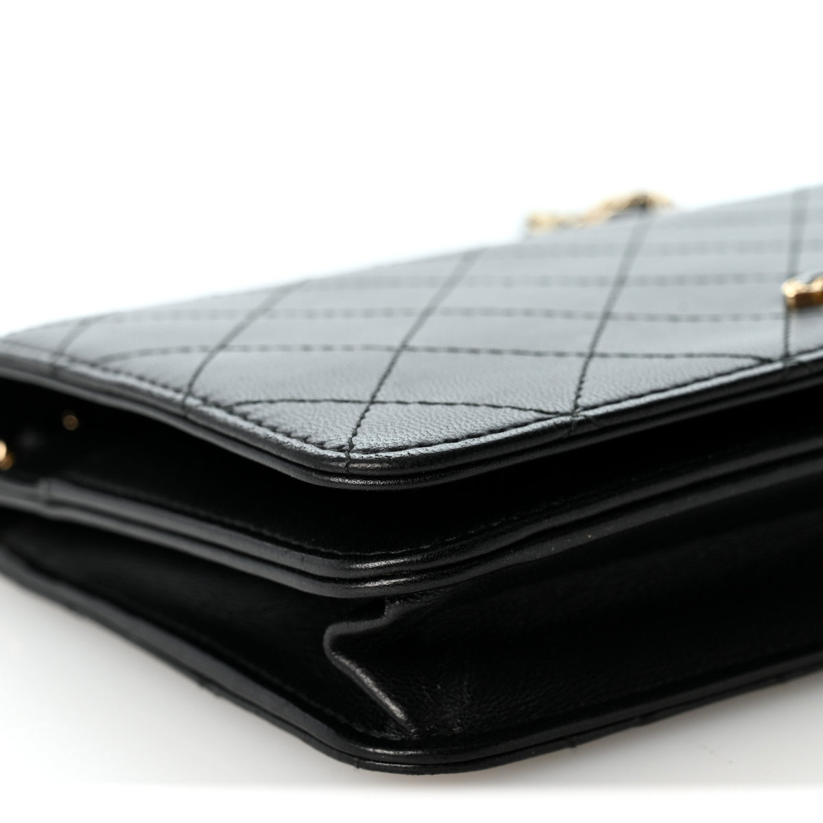 Lambskin Quilted Enamel CC Wallet on Chain WOC Black