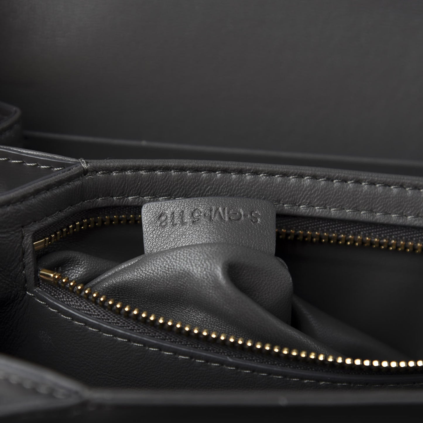 Shiny Calfskin Medium Triomphe Grey