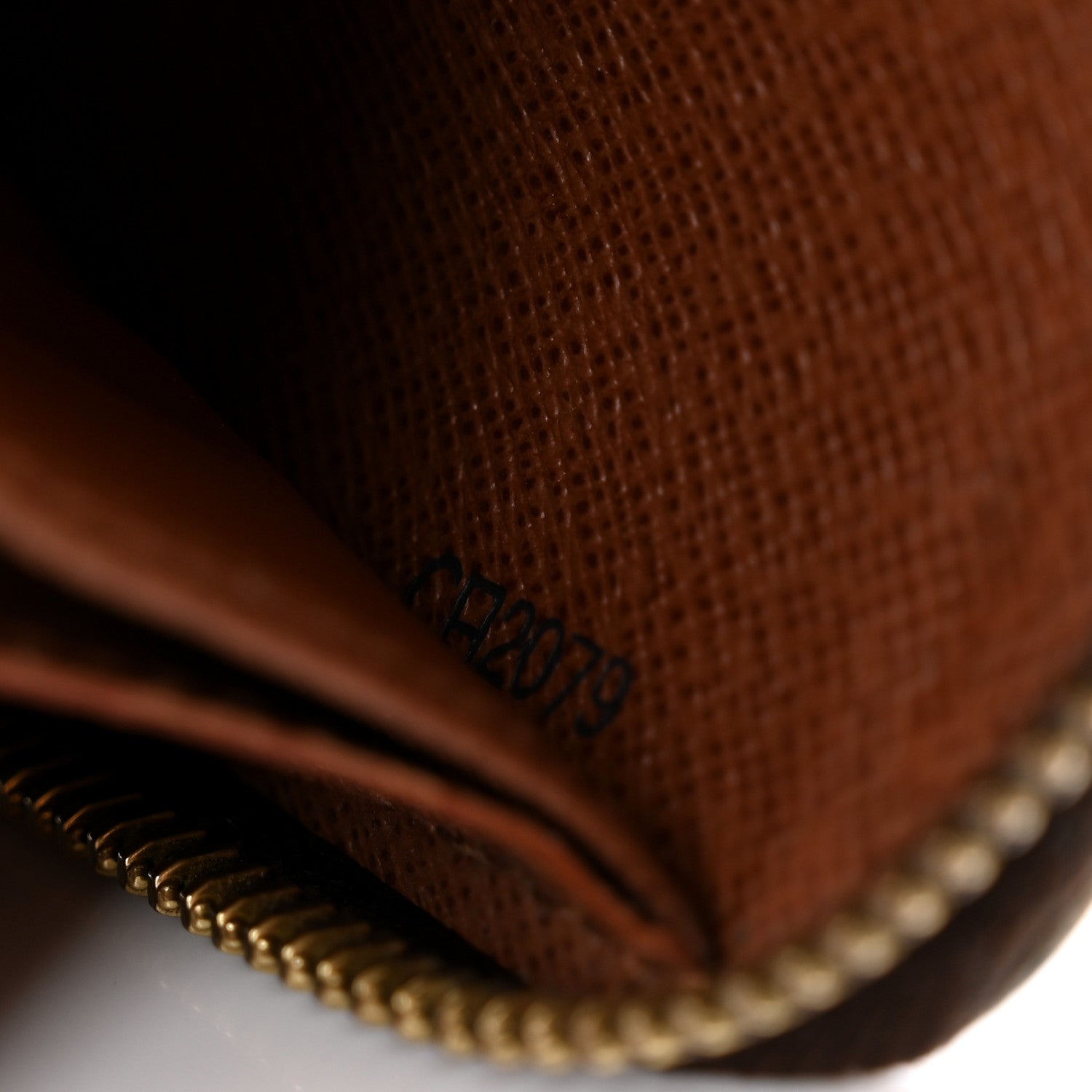 Louis Vuitton Monogram Zippy Wallet 7 of 9
