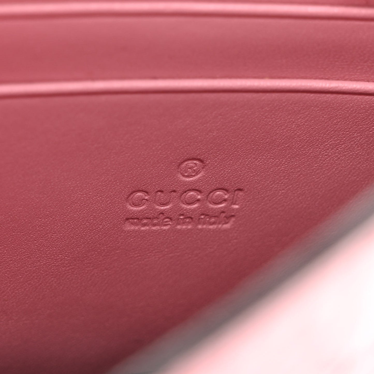 Guccissima Icon Chain Wallet Carmine Rose