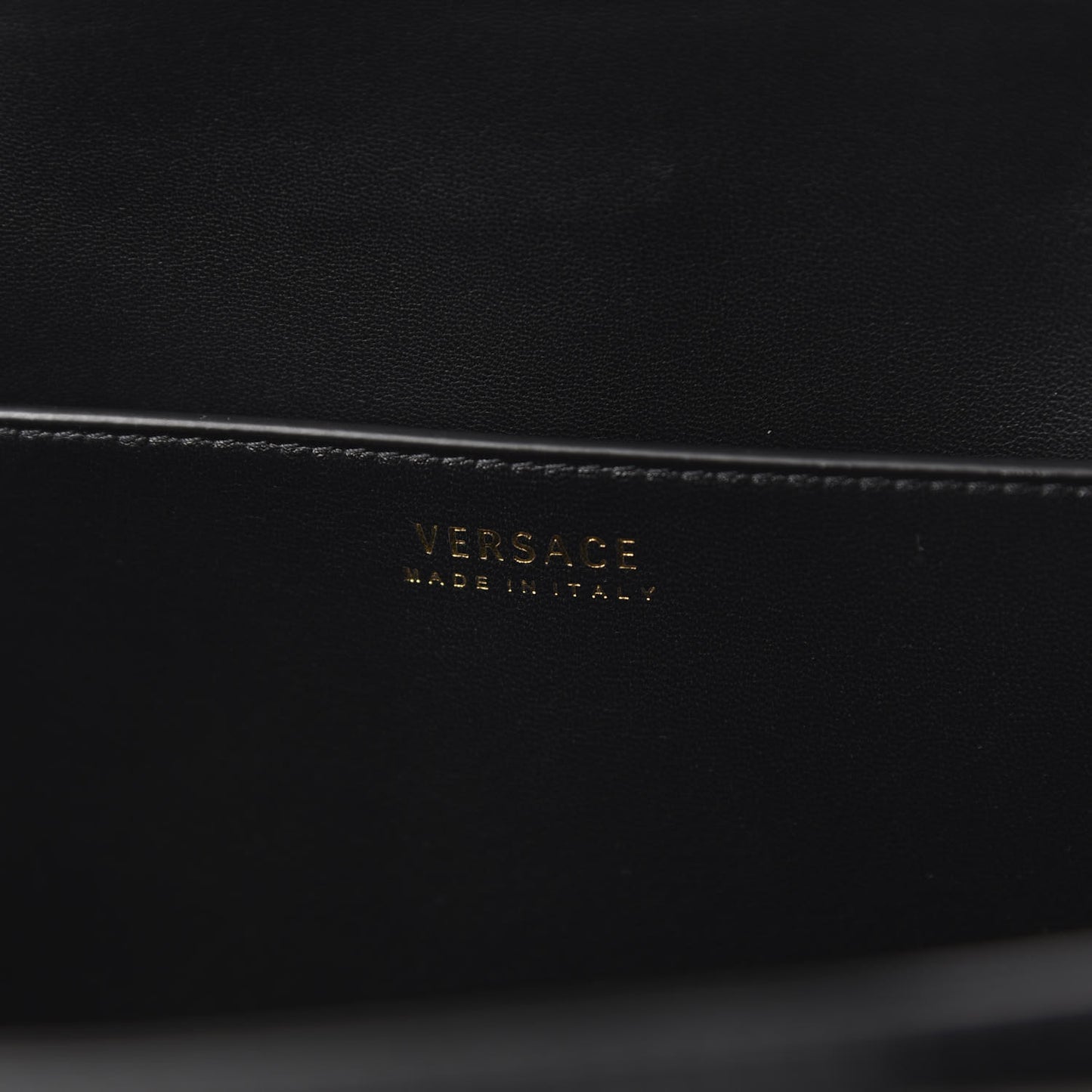 Vitello Virtus Tote Black