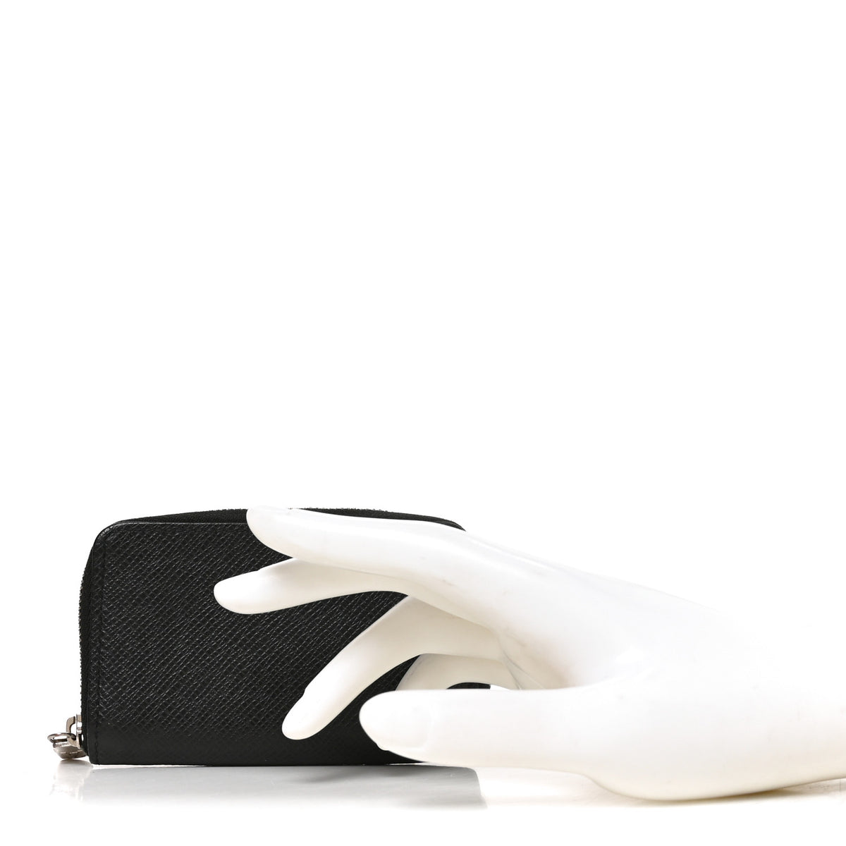 Taiga Zippy Coin Purse Vertical Black