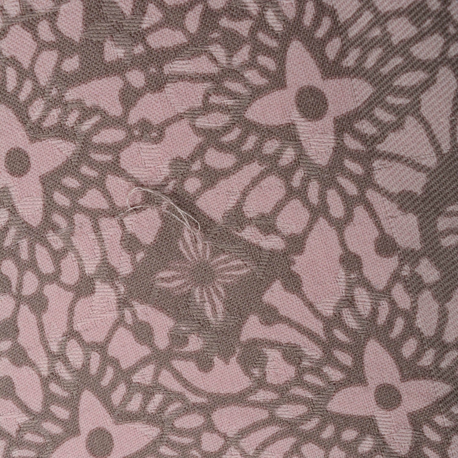 Louis Vuitton Silk Wool Monogram Dentelle Shawl Scarf Rose Poudre 6 of 6