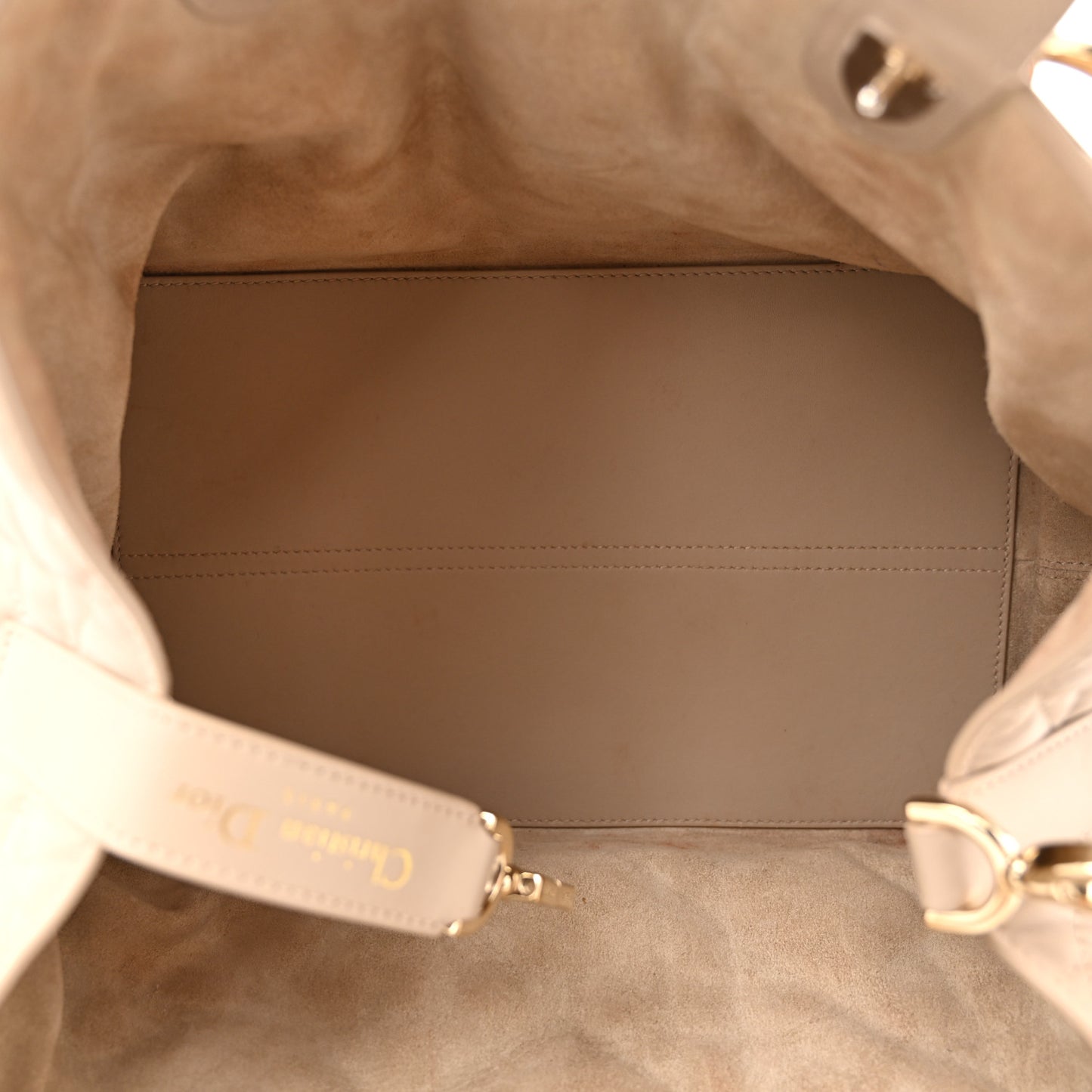 Calfskin Macrocannage Medium Toujours Powder Beige