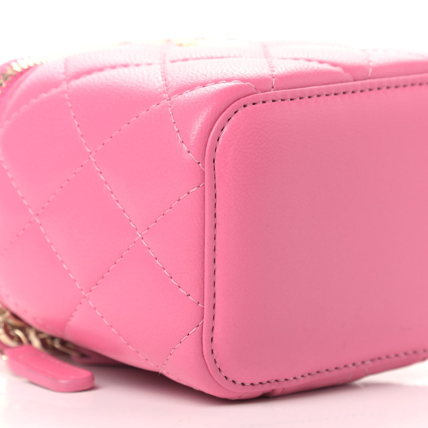 Lambskin Quilted Pearl Crush Mini Vanity Case With Chain Pink