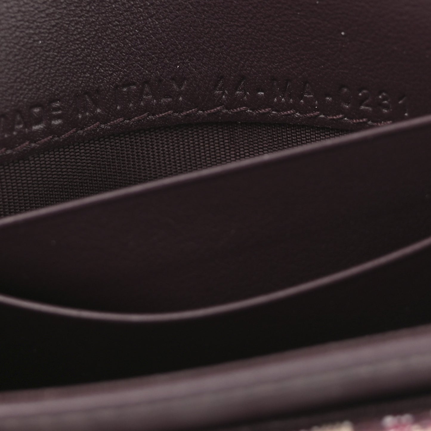 Oblique Saddle Card Holder Bordeaux