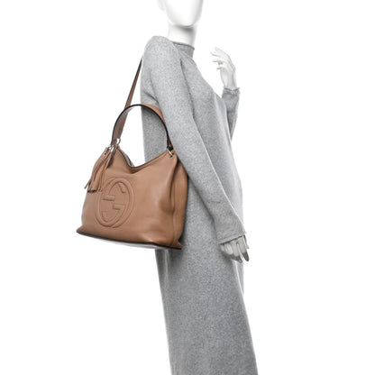 Gucci Pebbled Calfskin Large Soho Hobo Camelia 2 of 15