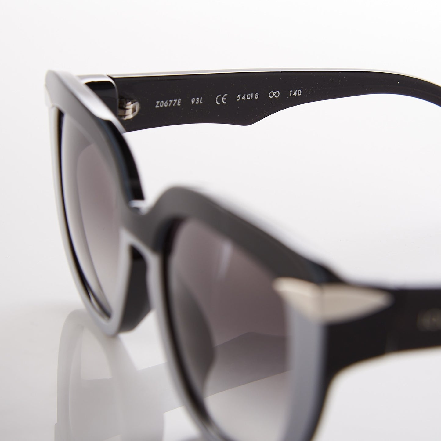 Clover Z0677E Sunglasses Black
