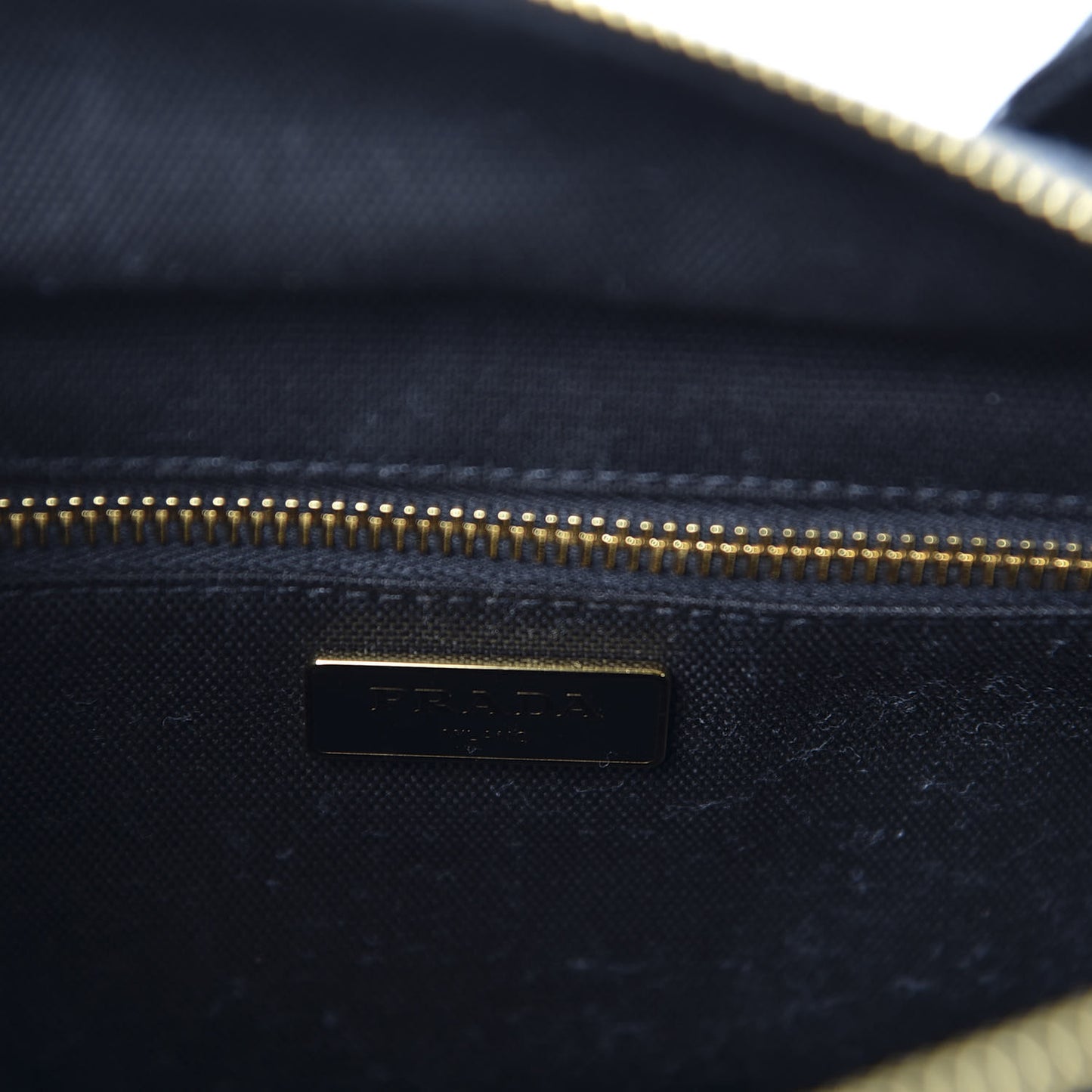 Wicker Canvas Patch Comics Shoulder Bag Black