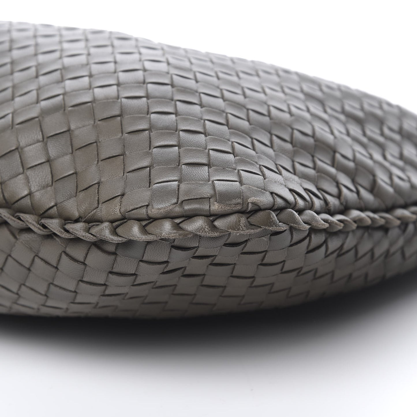 Nappa Intrecciato Medium Veneta Hobo Grey