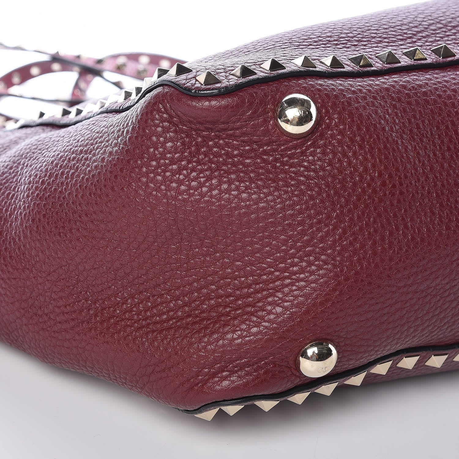 Valentino Garavani Pebbled Calfskin Medium Rockstud Tote Cremisi 9 of 10