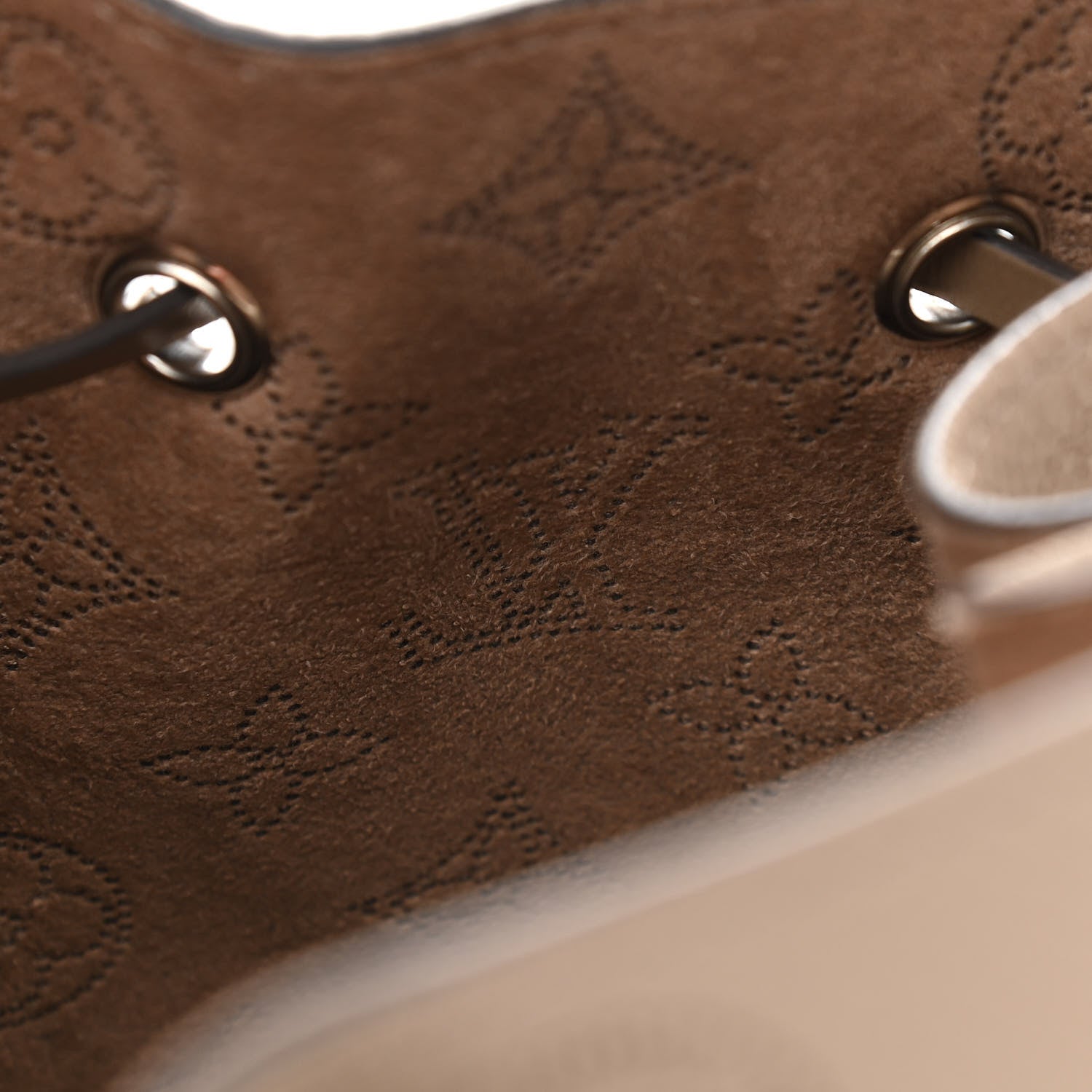 Louis Vuitton Mahina Muria Galet 11 of 11