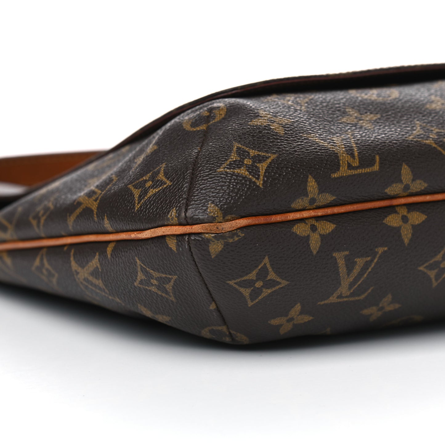 Monogram Musette GM