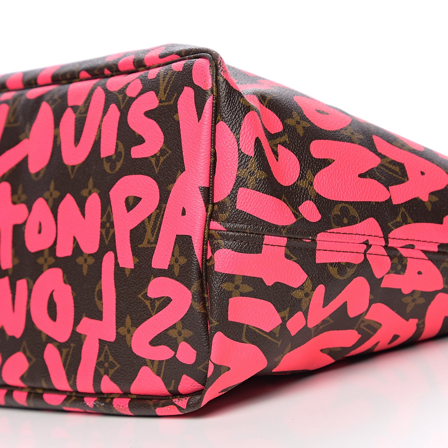 Monogram Graffiti Neverfull GM Fuchsia